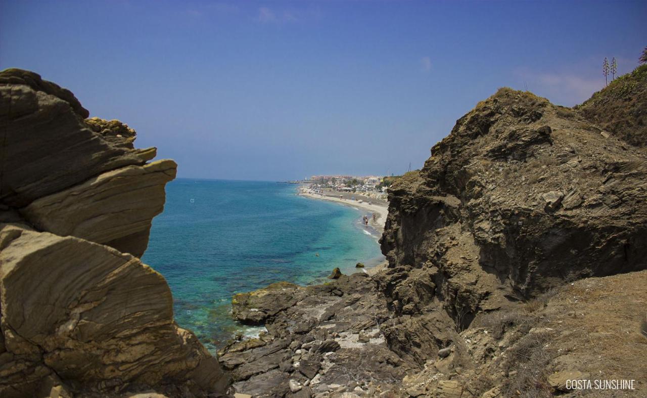 Sunny Beach Apartment In Calaceite Torrox Kültér fotó